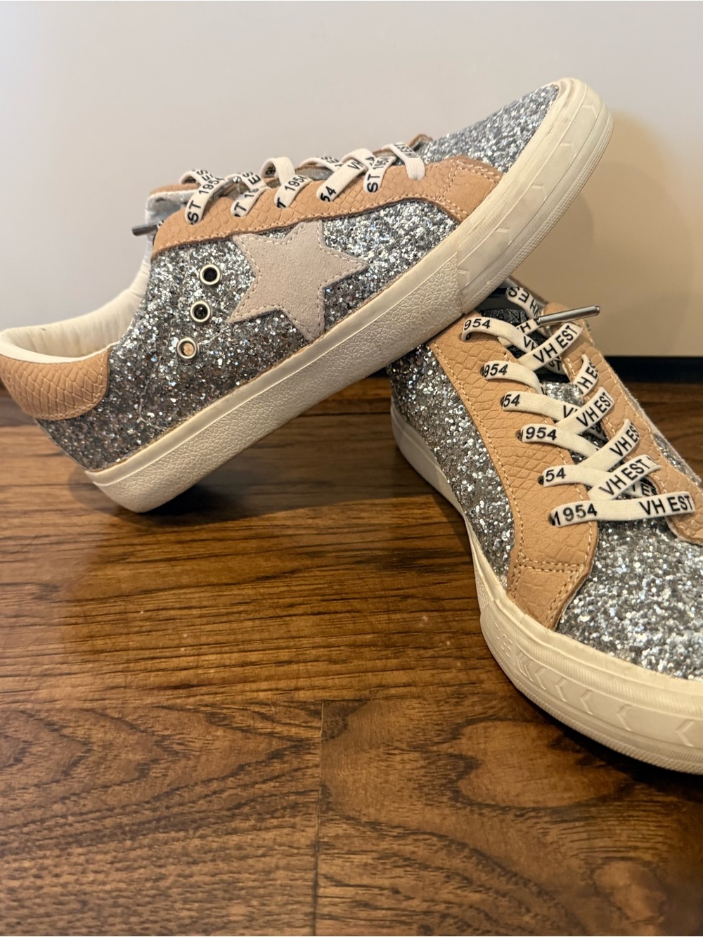 Vintage Havana Silver Glitter Low-Top Sneakers